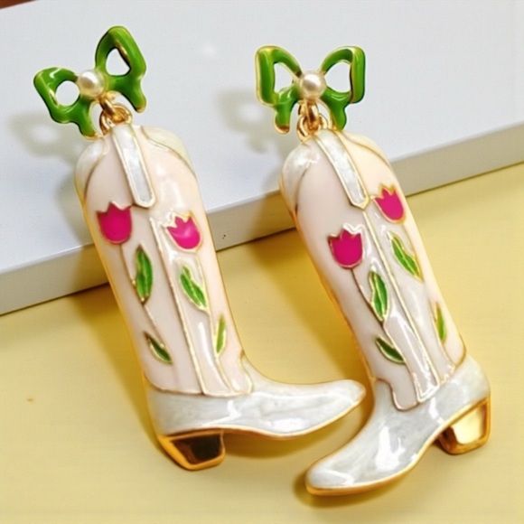 Betsey Johnson Cowboy Boot Enamel Statement Earrings NWOT / Never Worn - Picture 2 of 2
